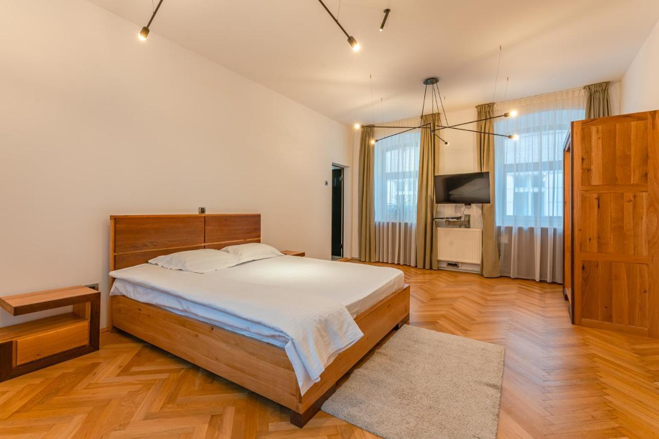 Premium Suites Postavarului براشوف المظهر الخارجي الصورة