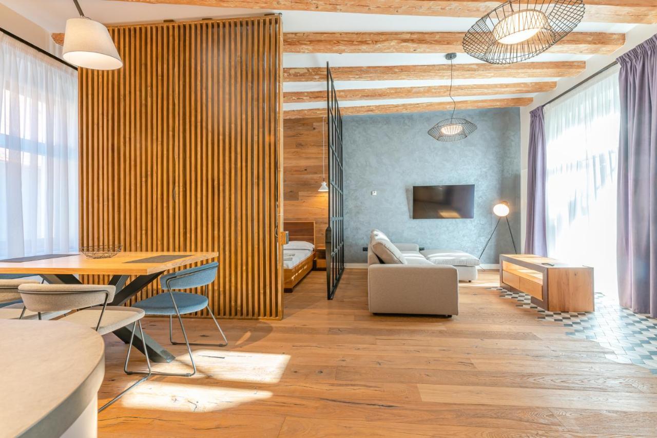 Premium Suites Postavarului براشوف المظهر الخارجي الصورة